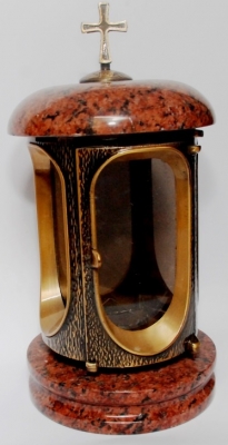 Candela din granit