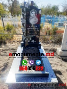 Monument din granit